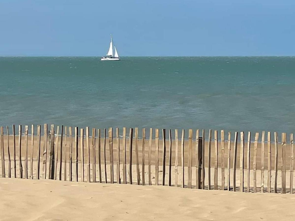 Duplex 3 Pieces A Deux Pas De La Plage Avec Parking - 4 Pers - Fr-1-706-16 Châtelaillon-Plage Zewnętrze zdjęcie